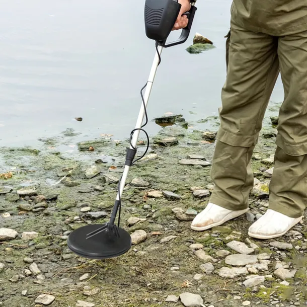 12 Inch High-Sensitivity Coil Golden Digger Deep Search Metal Detector - Adjustable Sensitivity, Advanced LCD Display, Accurate Treasure Hunter for Beginners And Professionals - Suitable for Finding L