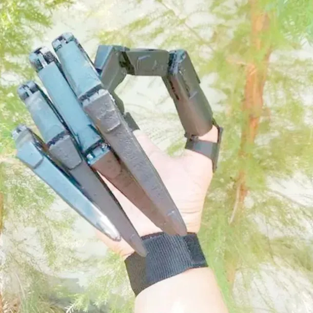 1 Pair Halloween Props Articulated Fingers Halloween Activity Finger Joints Outdoor Party Props Halloween Skeleton Decoration