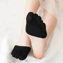 1 Pair Women's Solid Moisture Wicking Half Palm Invisible Socks, Five-toe Breathable Yoga Non-slip Toe Socks