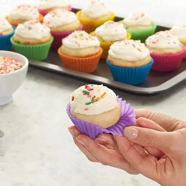 12 Pcs Reusable Silicone Baking Cups Nonstick Muffin Molds for Cake Balls Muffins Cupcakes