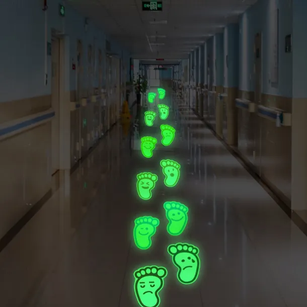 1 Set Footprint Pattern Glow In The Dark Floor Sticker