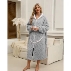 Adults' Solid Color Bathrobe Pajamas Nightwear Cartoon Onesie Pajamas Kigurumi Pajamas Pajamas For Men and Women Carnival Masquerade Cartoon