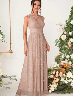 A-Line Bridesmaid Dress V Neck Sleeveless Elegant Floor Length Chiffon with Sequin