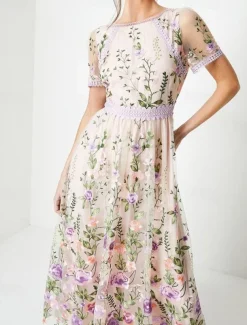 A-Line Cocktail Dresses Elegant Dress Semi Formal Wedding Tea Length Short Sleeve Crew Neck Lace with Floral Embroidery