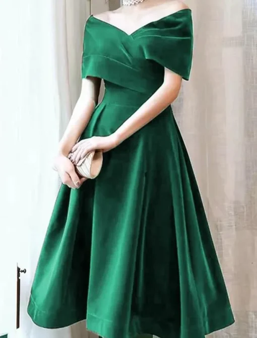 A-Line Cocktail Dresses Elegant Dress Wedding Guest Knee Length Short Sleeve Off Shoulder Velvet with Pleats Pure Color Dresses