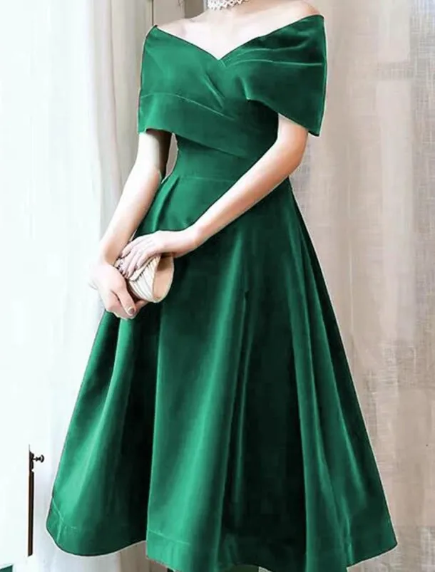 A-Line Cocktail Dresses Elegant Dress Wedding Guest Knee Length Short Sleeve Off Shoulder Velvet with Pleats Pure Color Dresses