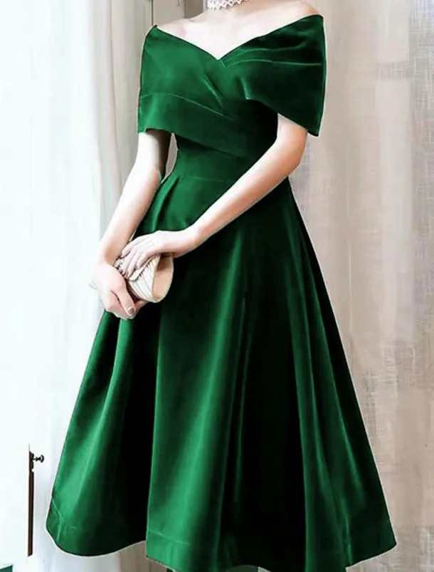 A-Line Cocktail Dresses Elegant Dress Wedding Guest Knee Length Short Sleeve Off Shoulder Velvet with Pleats Pure Color Dresses