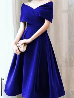 A-Line Cocktail Dresses Elegant Dress Wedding Guest Knee Length Short Sleeve Off Shoulder Velvet with Pleats Pure Color Dresses