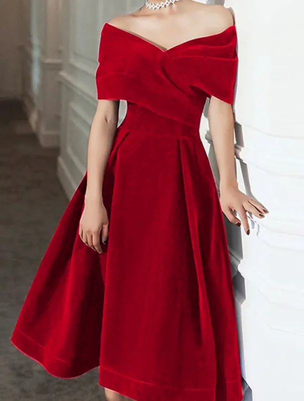 A-Line Cocktail Dresses Elegant Dress Wedding Guest Knee Length Short Sleeve Off Shoulder Velvet with Pleats Pure Color Dresses