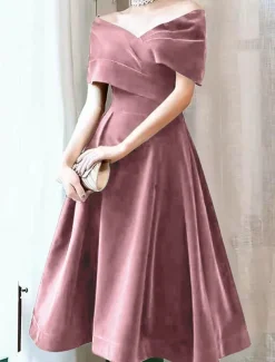 A-Line Cocktail Dresses Elegant Dress Wedding Guest Knee Length Short Sleeve Off Shoulder Velvet with Pleats Pure Color Dresses