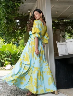 A-Line Floral Dress Beach Wedding Summer Maxi Dresses for Women Holiday Casual Dress Floor Length Long Sleeve V Neck with Print Strappy dress to impress Wedding Guest Dress