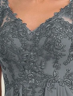 A-Line Mother of the Bride Dress Elegant Simple V Neck Floor Length Chiffon Short Sleeve with Solid Color