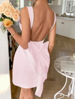 A-Line Quinceanera Dresses Elegant Dress Wedding Wedding Guest Short / Mini Sleeveless Boat Neck Satin Backless with Beading