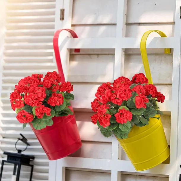 Artificial Red Geranium Silk Flowers Outdoor Plant Bush 2 Bundles Faux Flowers Geraniums for Outdoors Floral Home Decor Indoor Garden Patio Vase Grave Cemetary Table Centerpieces Decor