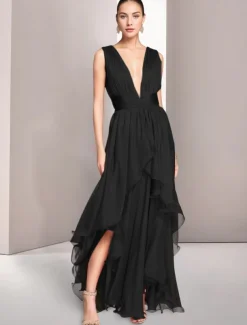 Beach Wedding A-Line Prom Dresses Elegant Dress Formal Summer Asymmetrical Sleeveless V Neck Chiffon with Ruched
