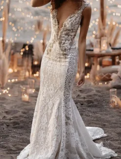 Beach Wedding Beach Open Back Sexy Boho Wedding Dresses Mermaid V Neck Sleeveless Court Train Lace Bridal Gowns With Appliques