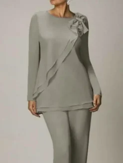 Beach Wedding Two Piece Jumpsuit / Pantsuit Mother of the Bride Wedding Guest Elegant Plus Size Jewel Neck Floor Length Chiffon Long Sleeve with Bow(s) Ruffles