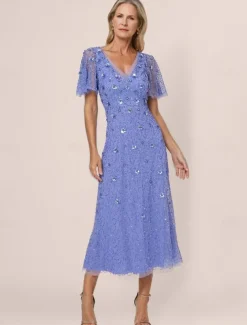 Beaded A-Line Dress Mother of the Bride Wedding Elegant Vintage V Neck Floor Length Lace Short Sleeve with Lace Sequin