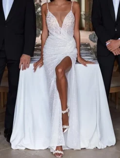 Beaded Wedding Dress Formal Glitter & Sparkle Wedding Dresses Mermaid / Trumpet V Neck Sleeveless Floor Length Lace Bridal Gowns With Ruched Details