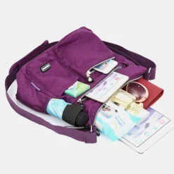 Black Nylon Crossbody Bag for Women – Lightweight Travel Shoulder Bag with Multiple Zipper Pockets