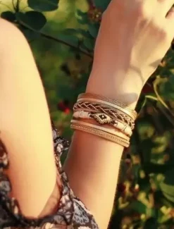 Boho Beaded Multilayer Leather Bracelet – Women's Trendy Wrap Bracelet with Magnetic Clasp for Casual and Bohemian Styles