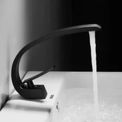 Brass Bathroom Sink Mixer Faucet, Silvery Single Handle One Hole Basin Taps Chrome Finish Bathroom Faucet with Hot and Cold Water