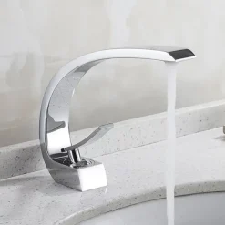 Brass Bathroom Sink Mixer Faucet, Silvery Single Handle One Hole Basin Taps Chrome Finish Bathroom Faucet with Hot and Cold Water