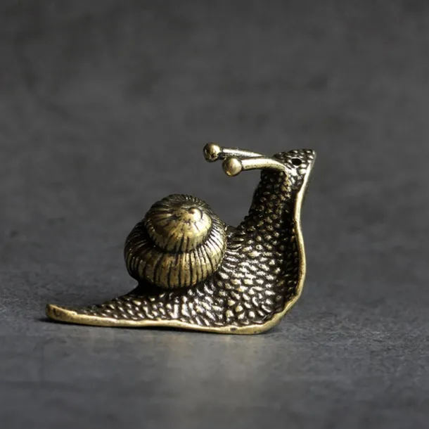 Brass Snail Animal Figurines, Retro Pure Copper Mini Snail Statue Ornaments Desk Antique Brass Tea Pet Collection Home Decorations For Living Room