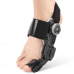 Bunion Corrector for Women Men Adjustable Universal Size Bunion Splint Big Toe Straightener Toe Separators for Bunions with 2 Silicone Pads Better Fit to the Toes Without Damaging the Skin