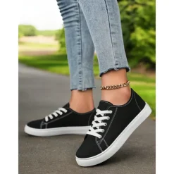 Canvas Lace-Up Sneakers for Women – Classic and Comfortable Sneakers for Everyday Wear, Perfect for Casual Outings and Weekend Adventures
