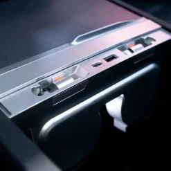 Car Intelligent Docking Station Type-C PD 27W Fast Charger USB Extender Docking Station Powered Splitter for Tesla Model 3