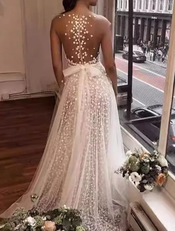 Casual Wedding Dresses A-line V Neck Sleeveless Floor Length Embrodered Lace Bridal Gowns Beach Wedding Gown