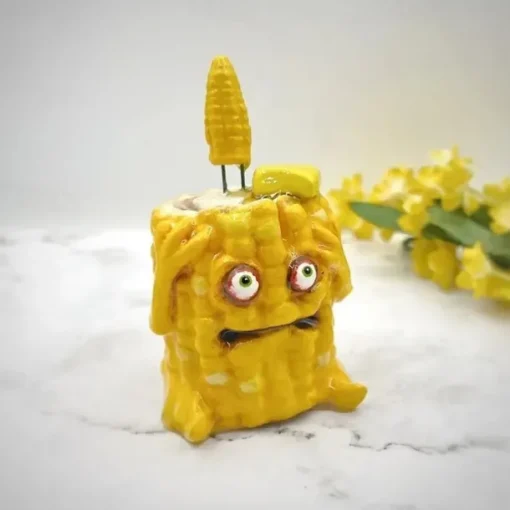 Cranky Carrot Figurine, Screaming Pickle, Handmade Cute Emotional Support Celery Broccoli Buddy, Miniature Scare Corn Sculpture for Desk Home Office Decoration