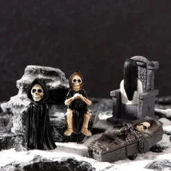 Creative Halloween decorations Scary Ghost Wizard Ghost King Skull Gravestone Decoration Easter accessories