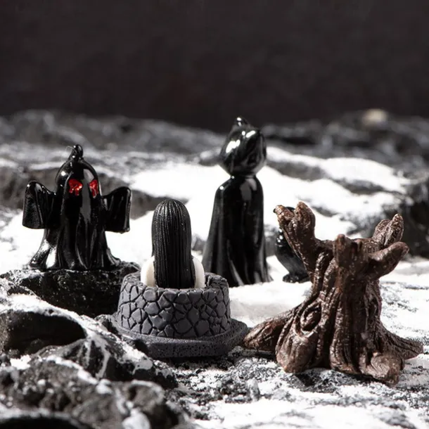 Creative Halloween decorations Scary Ghost Wizard Ghost King Skull Gravestone Decoration Easter accessories