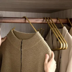 Creative Triangle Clothes Hangers 5pcs Solid Metal Hangers For Coat Trousers Scarf Drying Rack Storage Racks Wardrobe Organizer