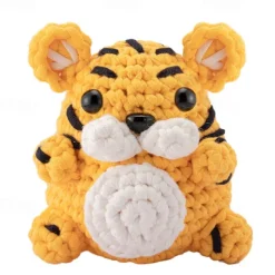 Crochetta Crochet Kit for Beginners - Crochet Starter Kit with Video Tutorials, Learn to Crochet Kits for Adults and Kids Crochet Material Package Crochet Set Animal Hook Weaving DIY Animal English Instruction Manual Video