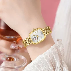 CURREN Women Quartz Watch Creative Minimalist Fashion Casual Waterproof Decoration Stainless Steel Watch