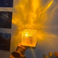 Dynamic Rotating Water Ripple Night Light with Remote Control Function, 16 Colors Rotating Water Ripple Crystal Light, Suitable for Photography, Study, Living Room, Bedroom Decorations and Lady Gift