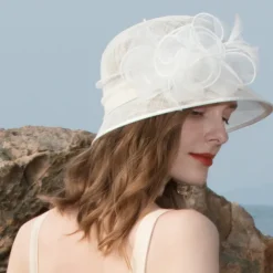 Fascinators Hats Flax Feather Bowler / Cloche Hat Sun Hat Top Hat Wedding Casual Kentucky Horse Race Ladies Day Romantic Wedding Princess With Headpiece Headwear dress to impress