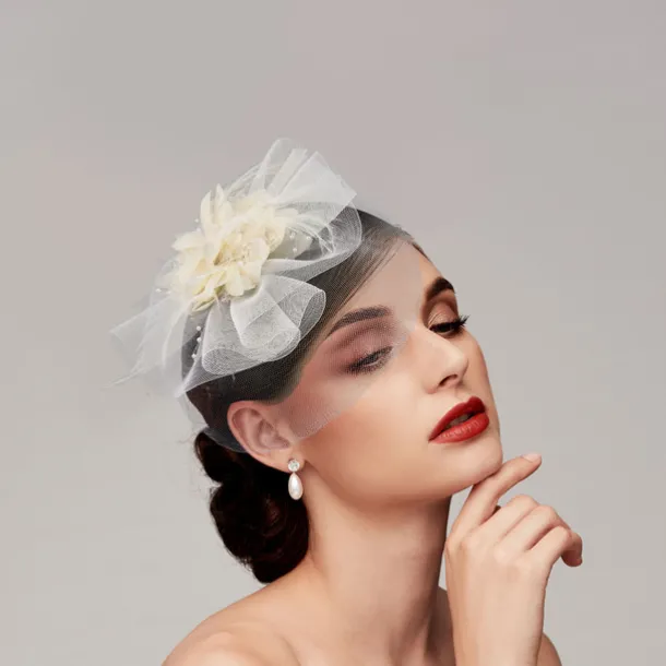Feathers / Net Fascinators Kentucky Derby Hat/ Headpiece with Feather / Cap / Flower 1 PC Wedding / Horse Race / Ladies Day Headpiece