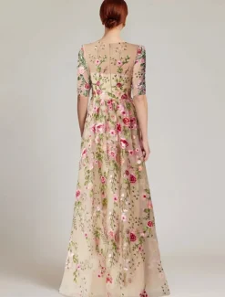 Floral Embroidered A-Line Mother of the Bride Dress Formal Elegant Vintage Illusion Neck Floor Length Tulle Half Sleeve with Appliques Flower