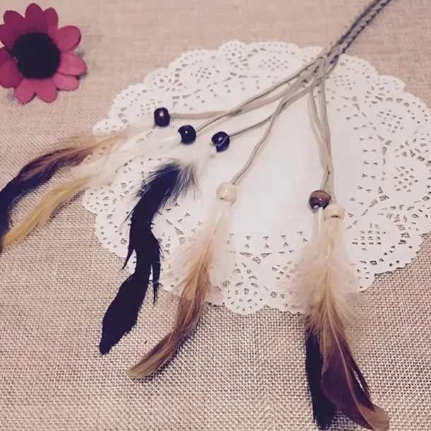 Gorgeous Boho Feather Dreamcatcher Headband - A Must-Have Hair Accessory for the Stylish Woman!