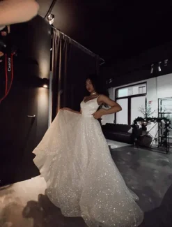 Hall Sparkle & Shine Casual Wedding Dresses A-Line Camisole V Neck Spaghetti Strap Sweep / Brush Train Sequined Bridal Gowns With Solid Color