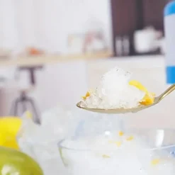 Hand-cranked Ice Machine Hand-operated Fruit Smoothie Machine Mini-home Small Ice Breaker