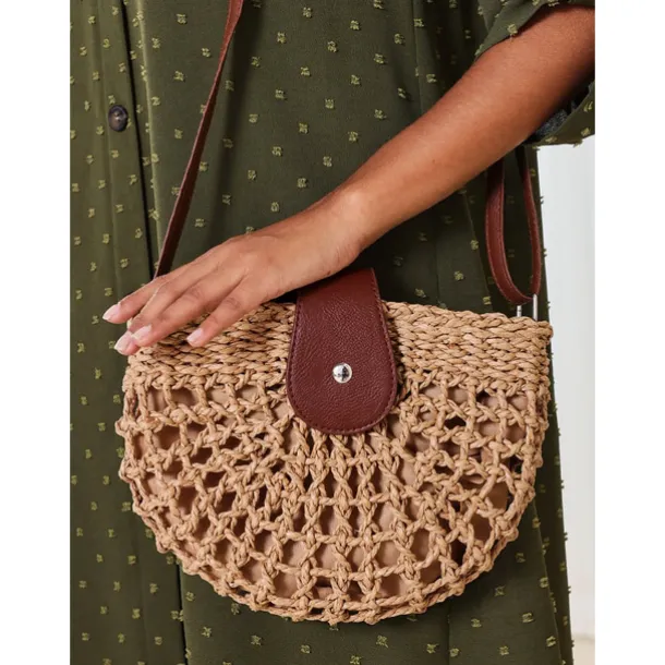 Handwoven Straw Crossbody Bag with Leather Closure - Casual Summer Beach Accessory for Women