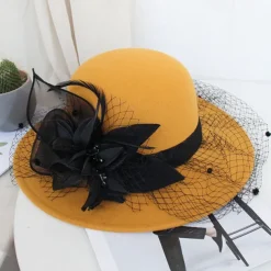 Hats Artificial feather Poly / Cotton Blend Bowler / Cloche Hat Bucket Hat Fedora Hat Casual Holiday Kentucky Derby Cocktail Royal Astcot Vintage Style Elegant With Feather Appliques Headpiece
