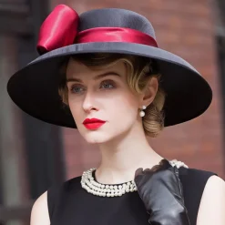 Hats Headwear Plain Twill Bowler / Cloche Hat Sun Hat Wedding Valentine's Day Kentucky Derby Horse Race Melbourne Cup Glam Elegant & Luxurious Romantic With Butterfly Splicing Headpiece Headwear