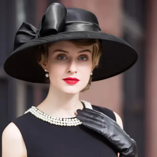 Hats Headwear Plain Twill Bowler / Cloche Hat Sun Hat Wedding Valentine's Day Kentucky Derby Horse Race Melbourne Cup Glam Elegant & Luxurious Romantic With Butterfly Splicing Headpiece Headwear