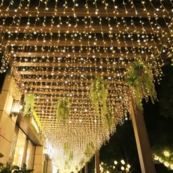 Icicle Dripping Curtain String Fairy Lights 4M - 120 LED Christmas Outdoor Window Decorations for Fairy Xmas Garden & Party Decor